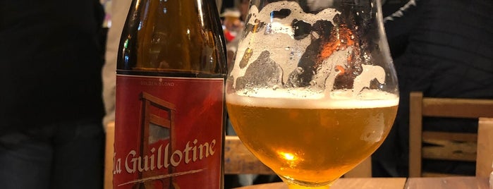 Boutique da Cerveja is one of Orte, die Ana Cristina gefallen.