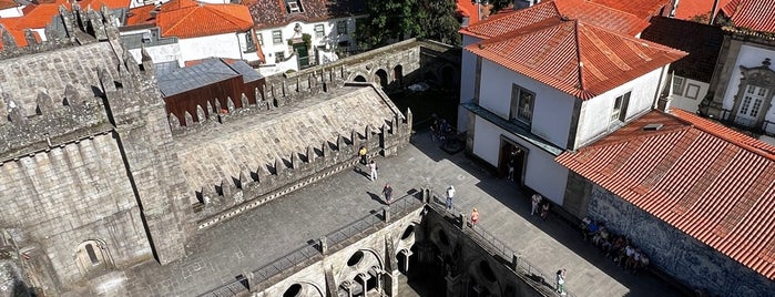 Sé Catedral do Porto is one of Para Ver En Oporto.
