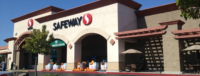 Safeway is one of Keithさんのお気に入りスポット.