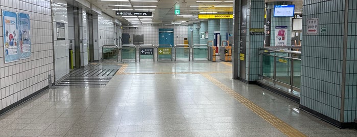 Bomun Stn. is one of Trainspotter Badge - Seoul Venues.