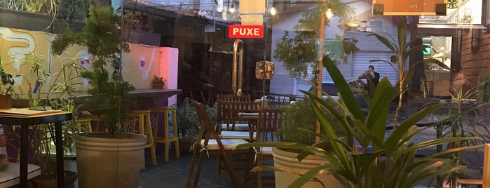 Plural Café Hub is one of Melhores Cafeterias!.