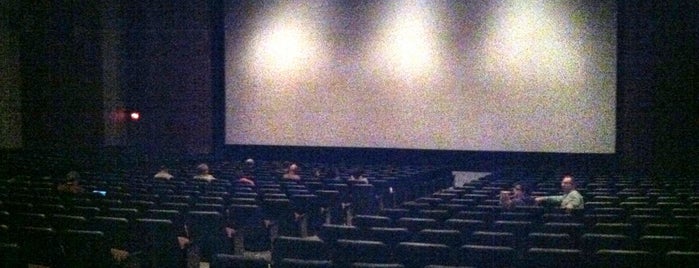 Merle Hay Mall Cinema is one of Lugares favoritos de Neil.