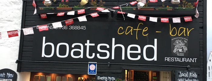 Boatshed is one of สถานที่ที่ Zerrin ถูกใจ.