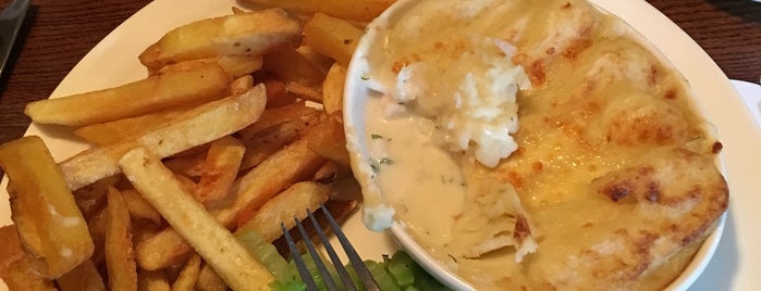 The Red Lion Hotel is one of The 15 Best Places for Horseradish Sauce in London.