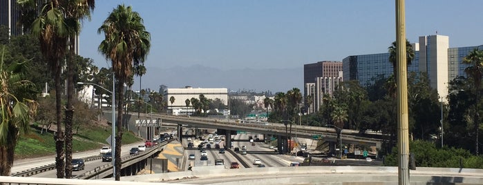 5th Street Bridge is one of Los Angeles area highways and crossings.