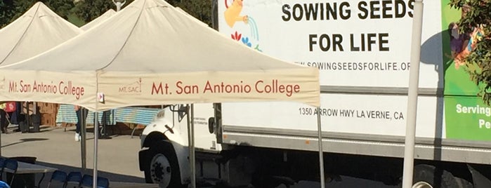 Mt. San Antonio College Language Building 66 is one of Tempat yang Disukai Edward.