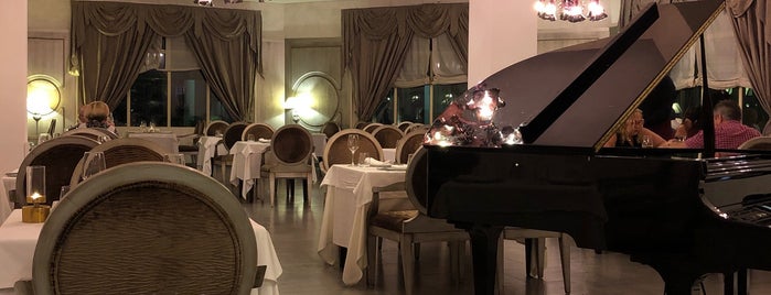 Limited Gourmand Restaurant At Majestic Elegance is one of Meus Mayorships.