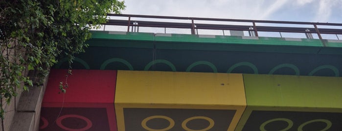 Lego-Brücke is one of Nordbahnstrasse 🚲.