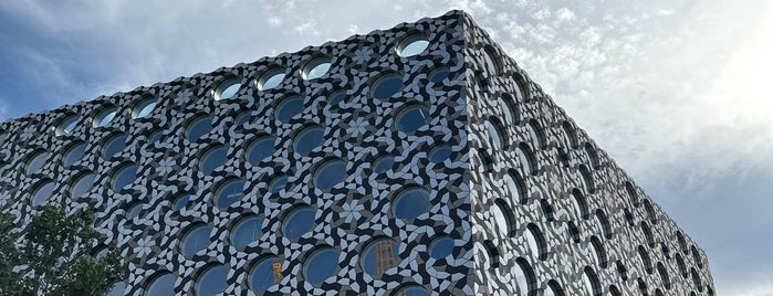 Ravensbourne University is one of Historic and Places.