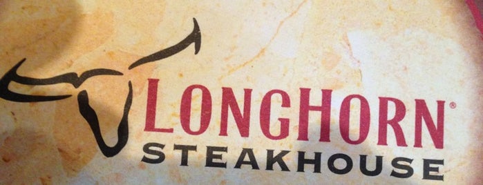 LongHorn Steakhouse is one of Lugares favoritos de Chester.