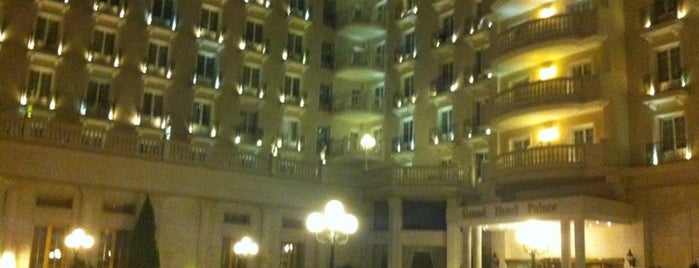 Grand Hotel Palace is one of Posti salvati di Tanyel.