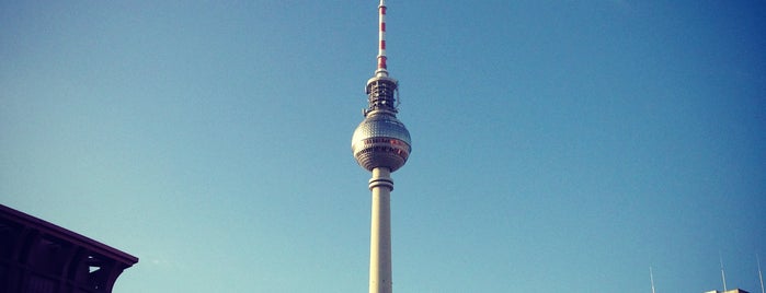 Torre de televisão de Berlim is one of Visiting Berlin.