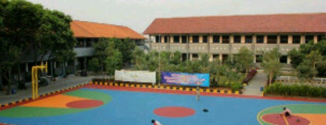 SMA Negeri 4 Tangerang is one of Ruddy.