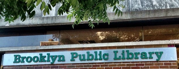 Brooklyn Public Library - Greenpoint Branch is one of สถานที่ที่ Nicole ถูกใจ.