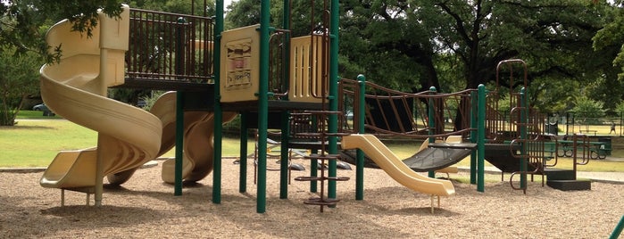 Monticello Park Playground is one of Tempat yang Disukai Luis.