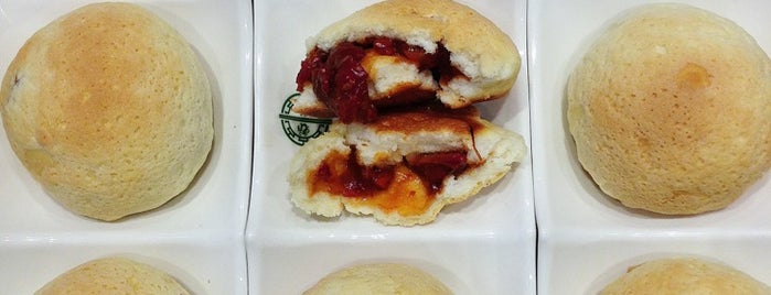Tim Ho Wan 添好運 is one of Singapore noms.