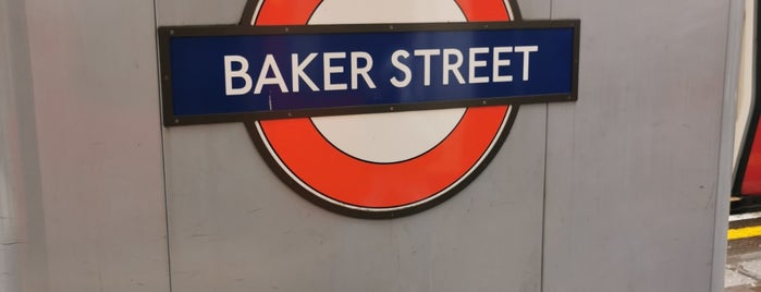 Baker Street London Underground Station is one of shopping.