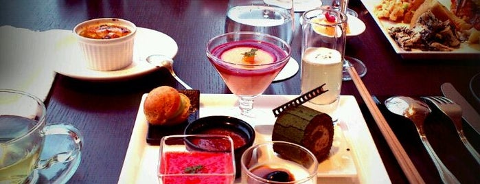 Chef's Live Kitchen is one of Tokyo's best spots.