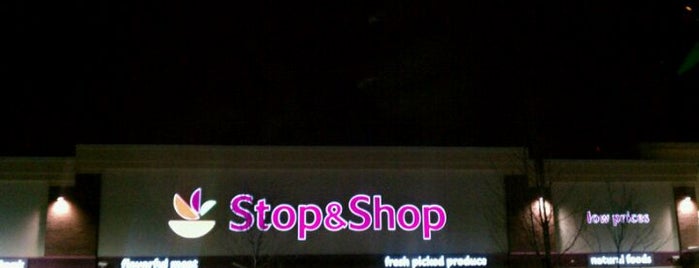 Stop & Shop is one of Violetta 님이 좋아한 장소.
