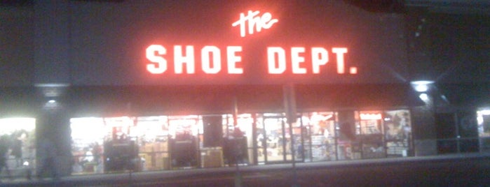 SHOE DEPT. is one of Christmas Eve shopping.