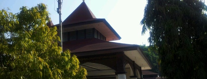 Masjid Ash-Shidiqi is one of SMAN 1 Sindang Venues.
