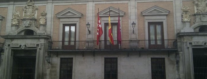 Casa de la Villa is one of El Madrid de los Austrias.