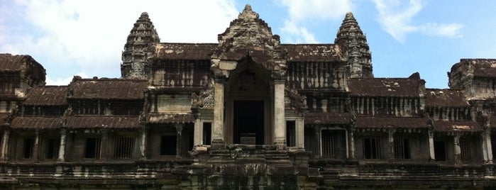 Angkor Wat (អង្គរវត្ត) is one of Best of World Edition part 1.
