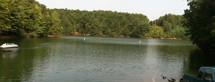Philpott Lake is one of Places to Visit in VA.