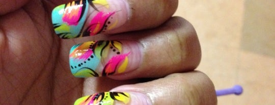 Envy Nails is one of Locais curtidos por Choklit.