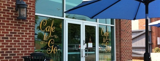 Cafe Carolina & Bakery is one of Lugares guardados de Ronald.
