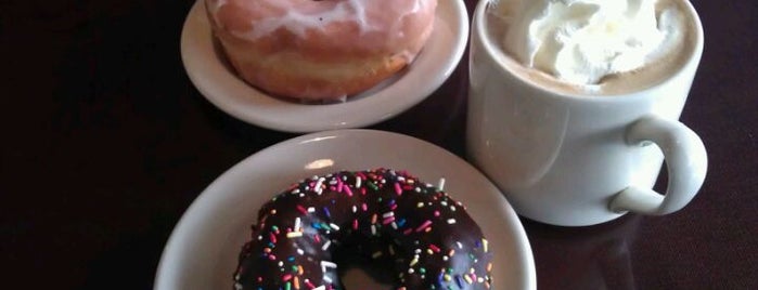 Top Pot Doughnuts is one of Doughnut To-Do list.