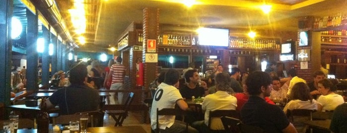 Vanguarda Emporio Bar is one of สถานที่ที่ Vinicius ถูกใจ.