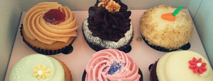 ROYAL CUPCAKE is one of Coffee&desserts.