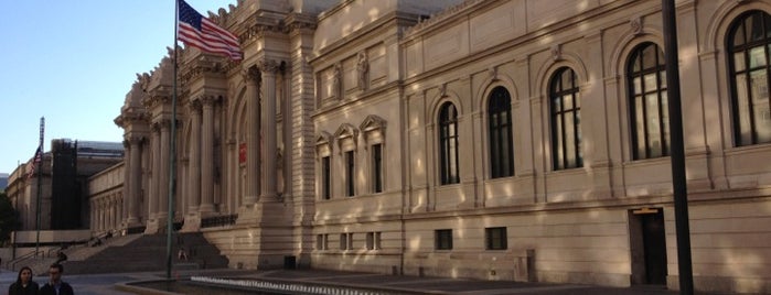 Метрополитен-музей is one of New York.