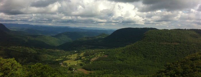 Mirante Vale do Quilombo is one of 2013 Sul do Brasil.