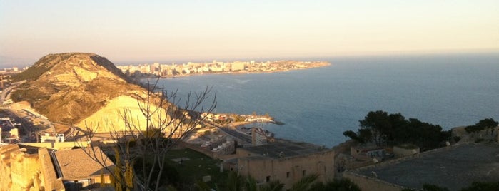 Castillo de Santa Barbara is one of ¡Alicante, Madrid, Barcelona!.