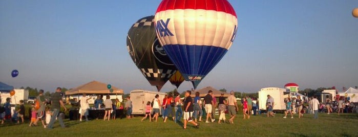Balloons and Tunes Hot Air Balloon Festival is one of Best Summertime Festivals in Ohio.