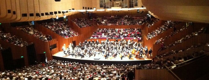 Sidney Opera Evi is one of Bucket List Places (Been There, Done It !.