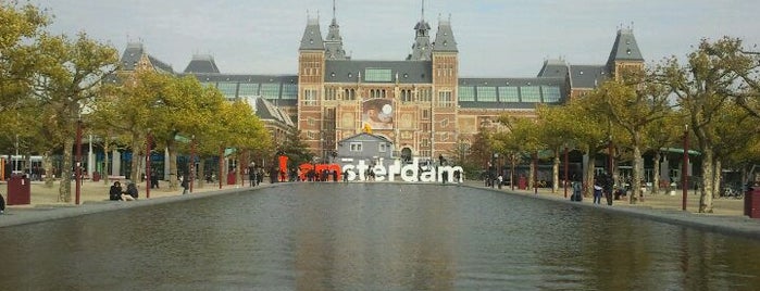 Музейная площадь is one of Great Outdoors in Amsterdam.