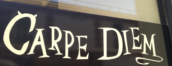 Carpe Diem is one of dinner à paris.