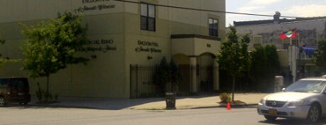 Kingdom Hall of Jehovah's Witnesses (Laconia Spanish and Rosewood) is one of Josue'nin Beğendiği Mekanlar.