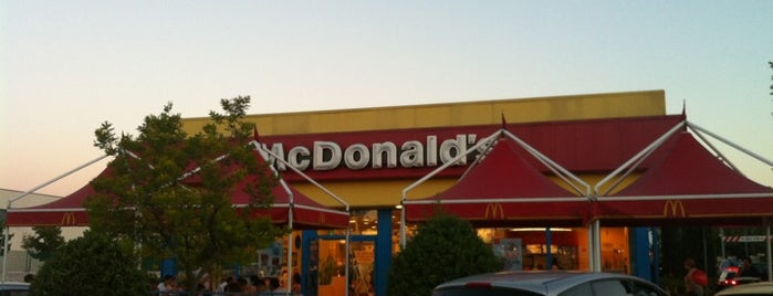 McDonald's is one of Top 50 Check-In Venues Ancona.
