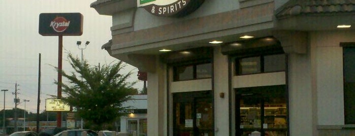 ABC Fine Wine & Spirits is one of Renéさんのお気に入りスポット.