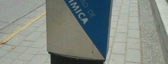 Facultad de Química UC is one of Macul.