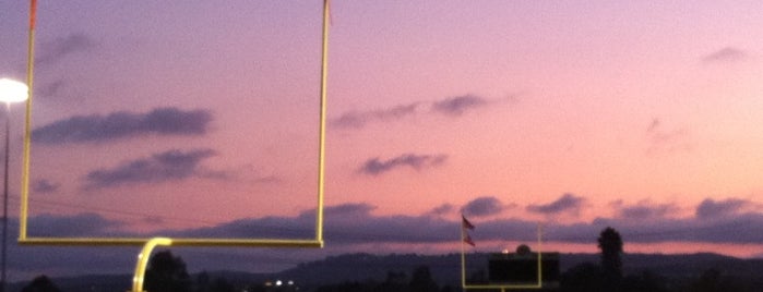 Laguna Hills Football Stadium is one of Lugares favoritos de C.
