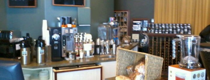 The Den Coffeehouse & Cafe is one of Lugares favoritos de Melinda.