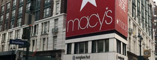 Macy's is one of The Gray Line New York Eat and Play Card.