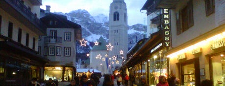 Cortina d'Ampezzo is one of posti dove sono stata.