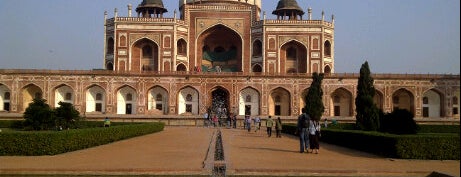Humayun’s Tomb is one of Delhi Monuments.