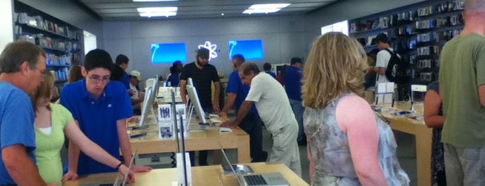 Apple Bridge Street is one of Apple Stores (AL-PA).